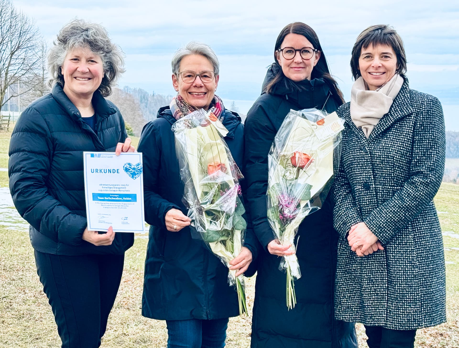 Foto Preisuebergabe Dorfschwalben